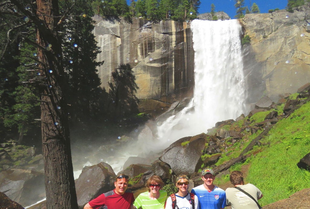 vernalfall-trail-yosemite-falls-hike-nevada-fall-halfdomne.jpg