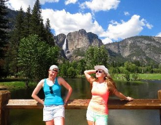 Glacier-Point-Sightseeing-from-the-Yosemite-Valley